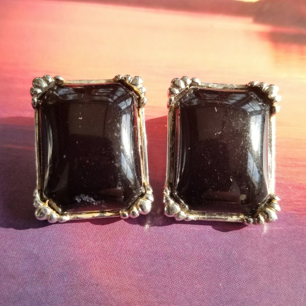 Vintage clip earrings black cabochon rectangle
